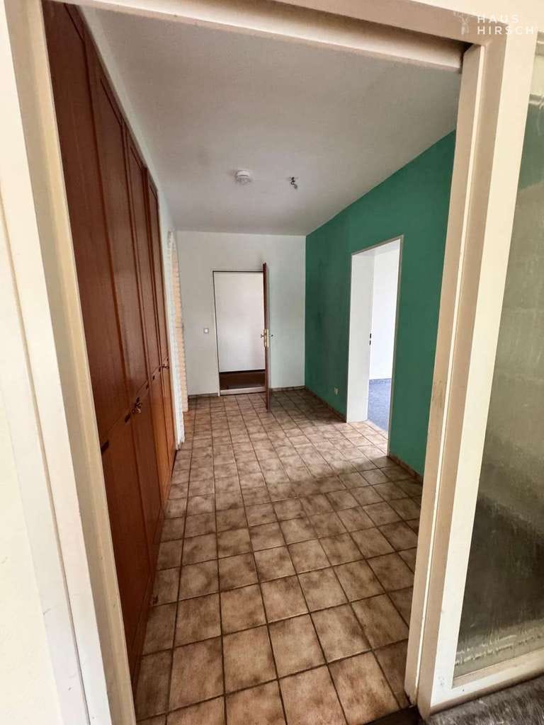 Immobilie in Bad Schwartau - Renovierungsbedürftige Dreizimmerwohnung mit traumhaftem Ausblick - Bild 4