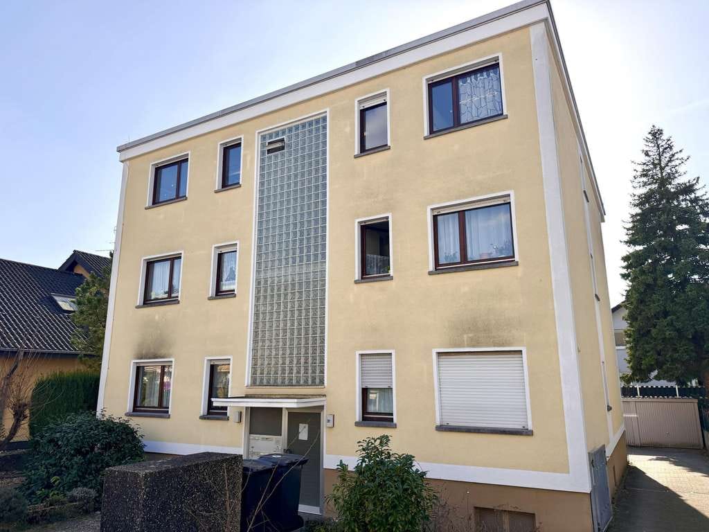 Immobilie in Offenbach am Main - Solides 5-Familienhaus mit 3 Garagen und Entwicklungspotential - OF-Bieber - Bild 2