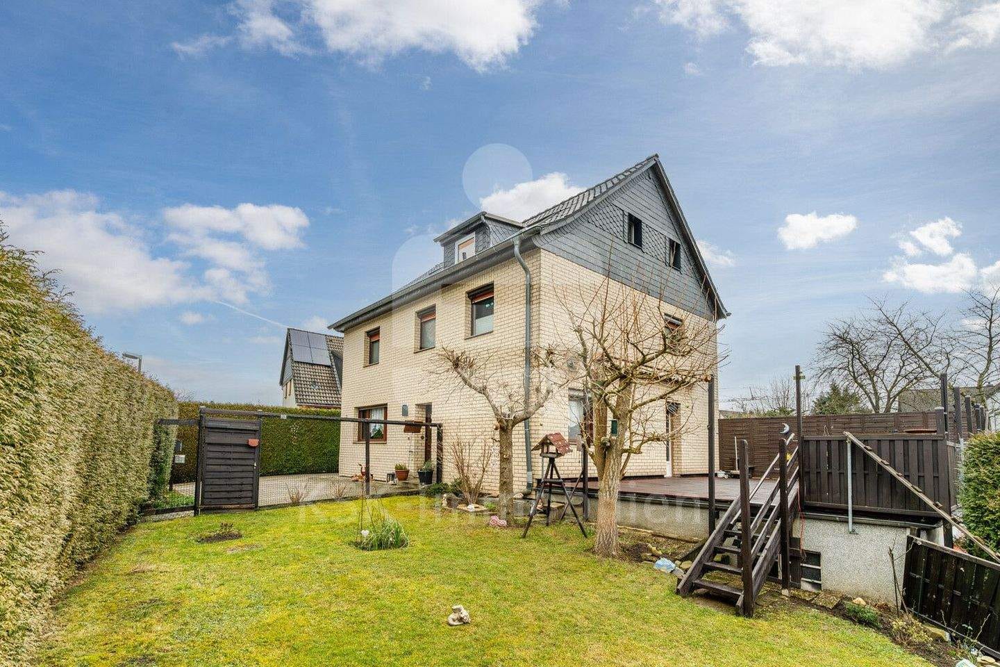 Immobilie in Lohmar - Lohmar-Inger - Charmantes Schmuckstück mit Sonnenterasse und Garten. - Bild 1