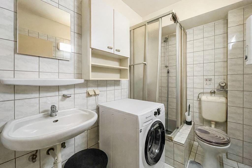 Immobilie in Erkrath - ETW für KAPITALANLEGER: Dauerhaft vermietet, 1-Zimmer mit Loggia - Bild 4