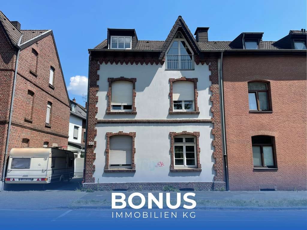 Immobilie in Viersen - Schickes 3-Fam.-Haus in Viersen * EG + 1. OG frei * SOLL-Rendite ca. 6,56% p.a. oder Eigennutzung - Bild 0