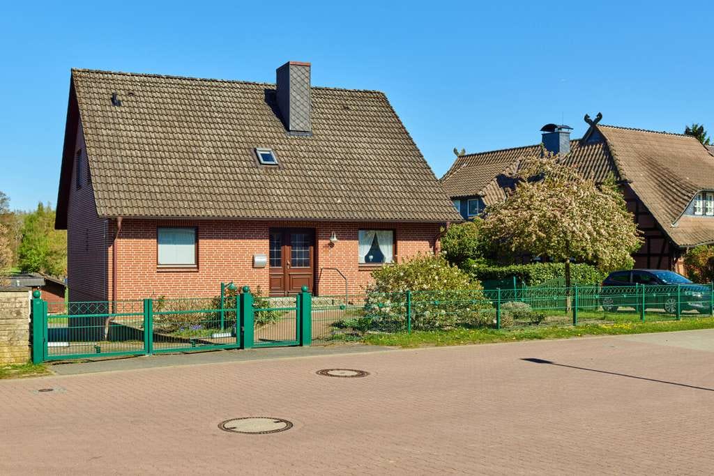Immobilie in Hanstedt - Familienfreundliches Wohnen mit großem Grundstück und freiem Blick ins Grüne in Hanstedt - Bild 4