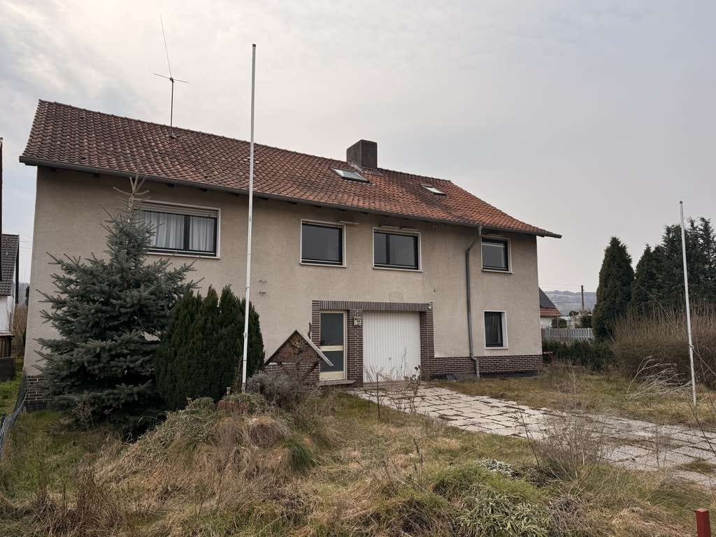 Immobilie in Wanfried - 1-2 Familienhaus mit viel Potenzial für Ihre Wohnträume + Garten und Schuppen - Bild 2