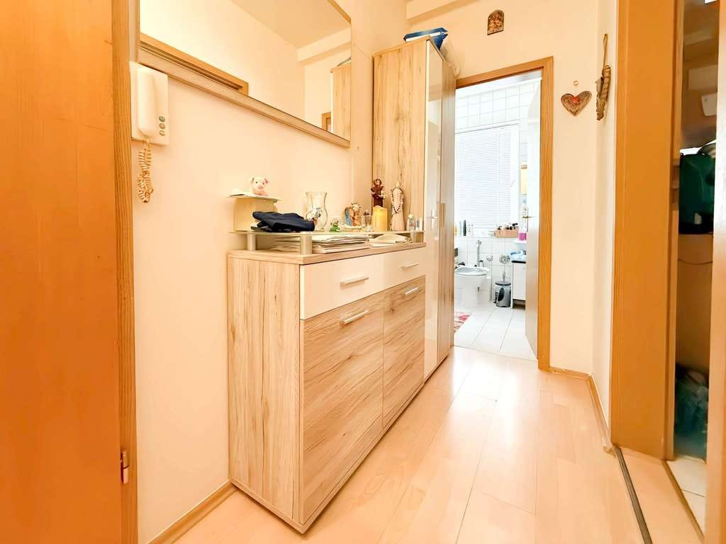 Immobilie in Erlangen - Innenstadtlage trifft Investmentpotenzial – vermietete 2-Zimmer-Wohnung in Erlangen - Bild 2