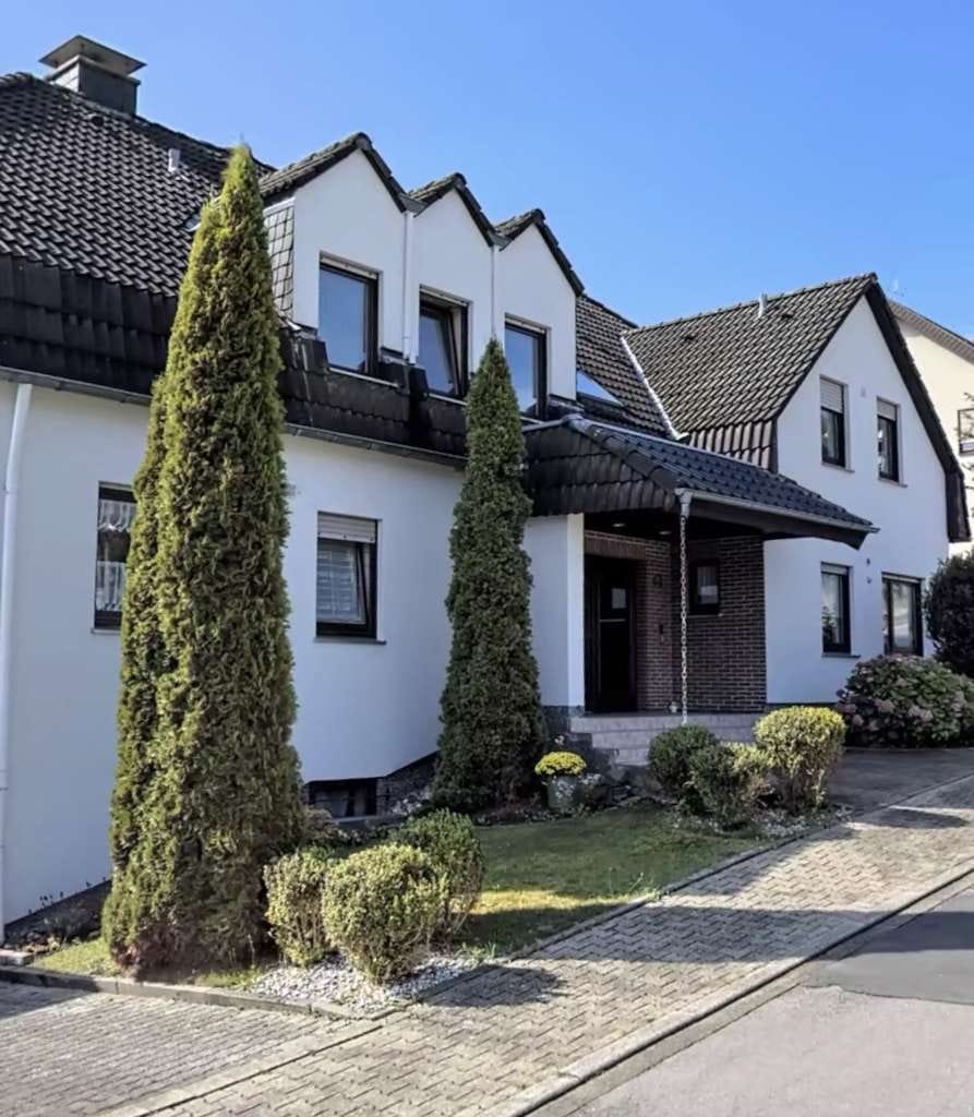 Immobilie in Hemer - Mehrfamilienhaus in ruhigerländlicher Umgebung - Bild 1