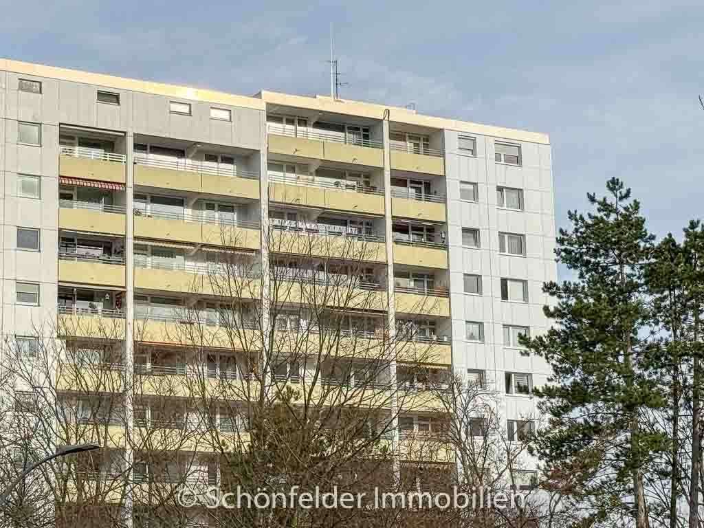 Immobilie in Oberursel - Sonnige helle Wohnung mit Fernblick am Waldrand Oberursels - provisionsfrei und bereit zum Einzug - Bild 0
