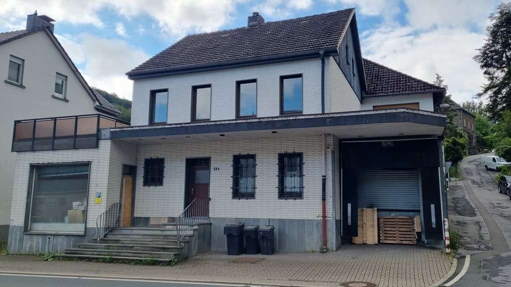 Immobilie in Altena - Wohn- und Geschäftshaus mit viel Fläche zum kleinen Preis! - Bild 1