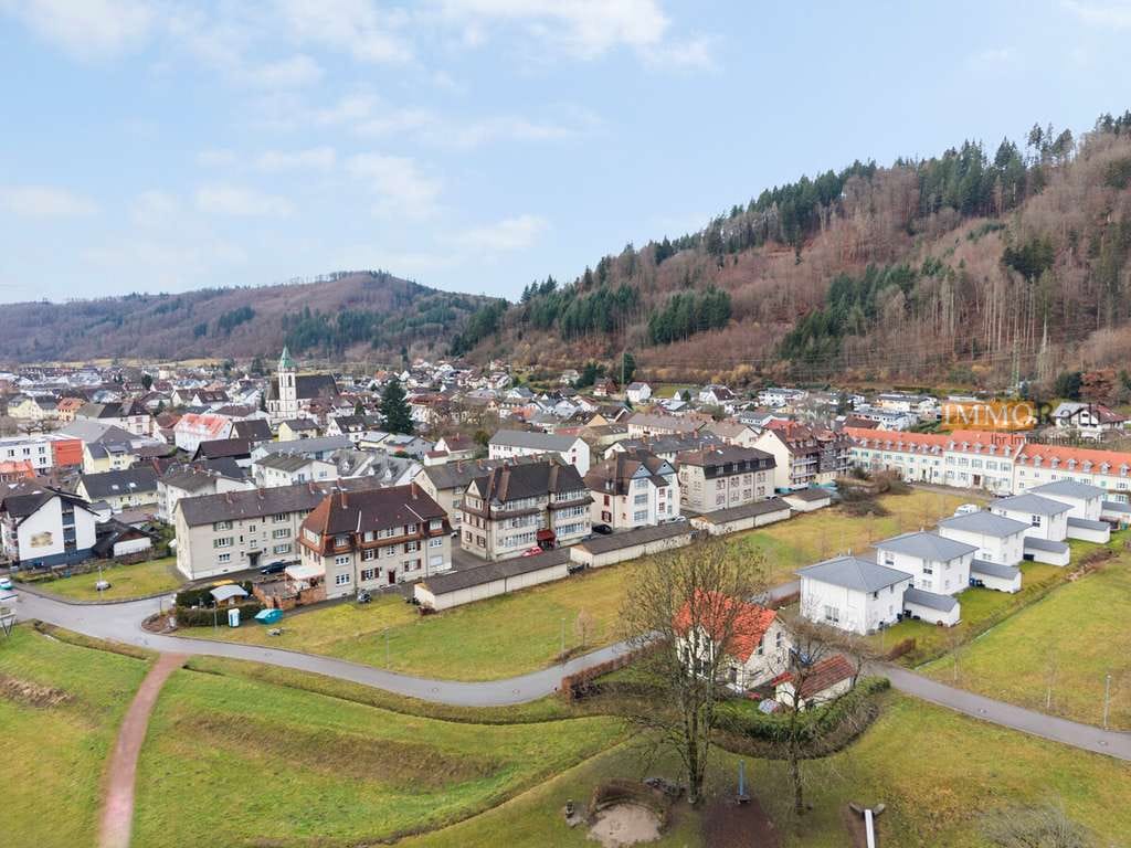 Immobilie in Hausen im Wiesental - IMMORath.de - 4-Zimmerwohnung mit zwei Garagen - Bild 1