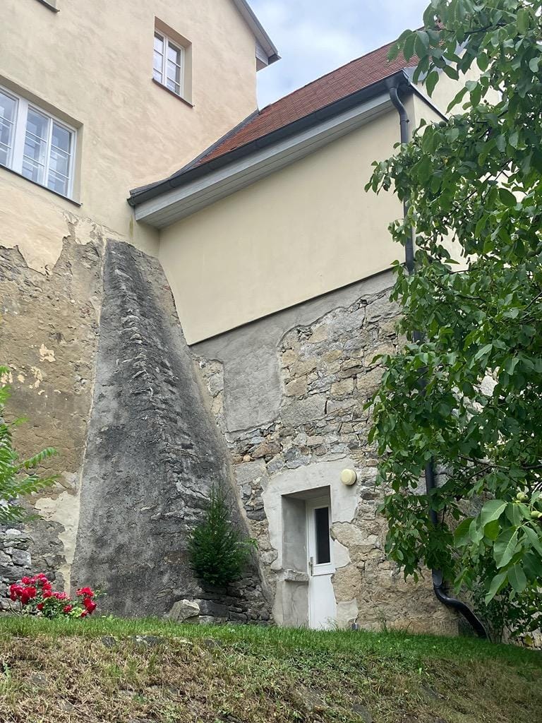 Immobilie in Fürstenstein - 3 Zi - Maisonettewohnung in historischem Denkmalschutzobjekt - Bild 2