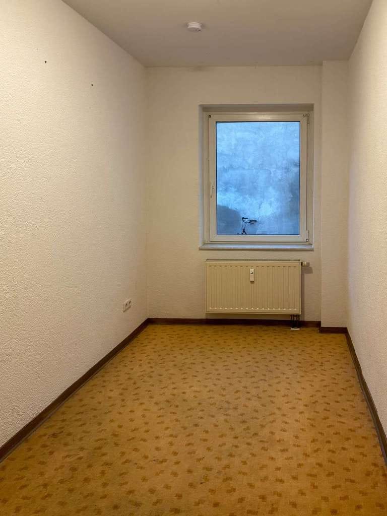 Immobilie in Bernburg - Mehrfamilienhaus mit Option zur teilweisen Eigennutzung! - Bild 2