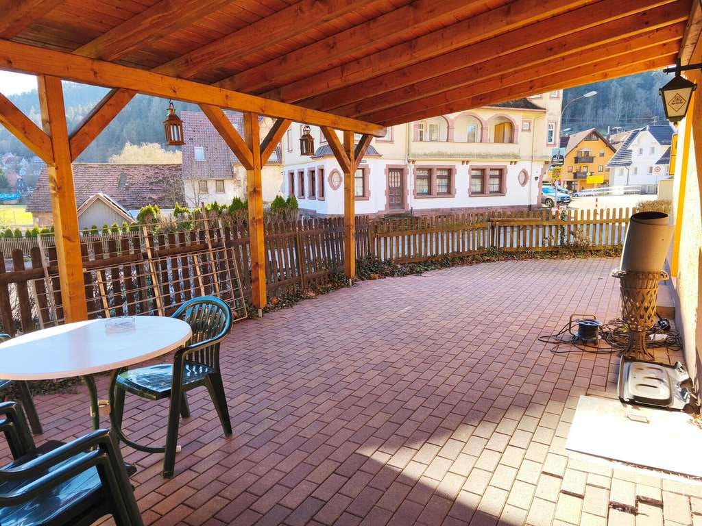 Immobilie in Unterreichenbach - Attraktives Wohn- und Geschäftshaus mit großem Sonnengrundstück in zentraler Lage - Bild 3