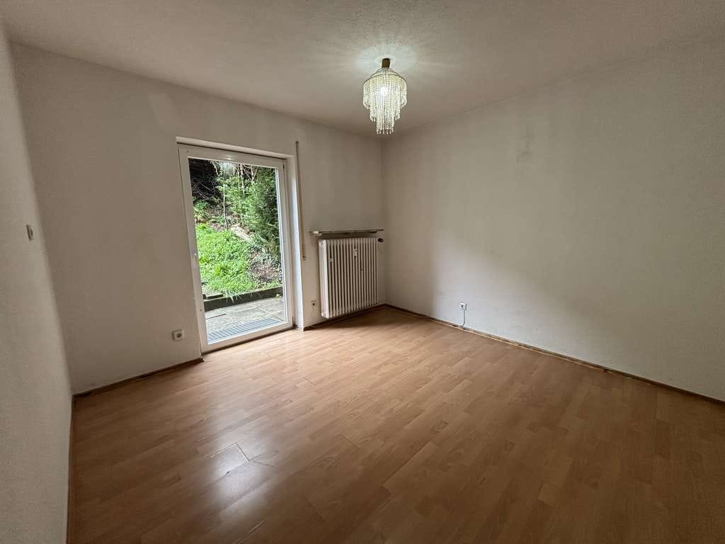 Immobilie in Blaubeuren - Modernisierte 3-Zi.-Wohnung mit Garage und eigenem Garten - Bild 3