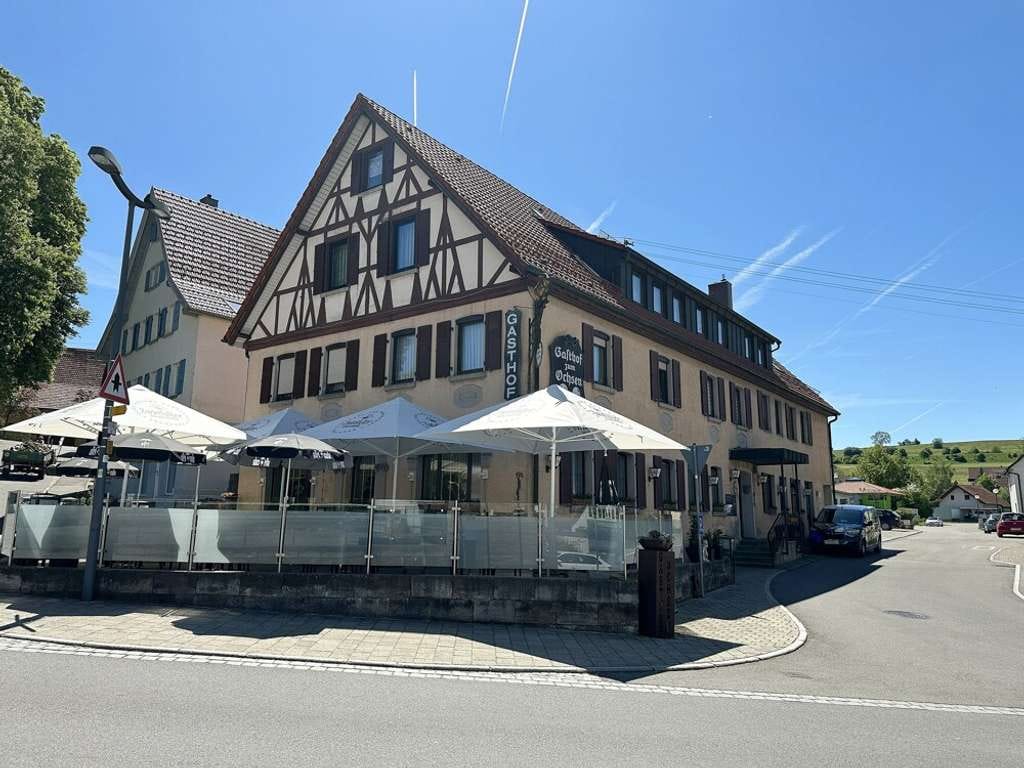Immobilie in Münsingen - Viel Raum für individuelle Konzepte - Gastronomie oder MFH-Perspektive! - Bild 0