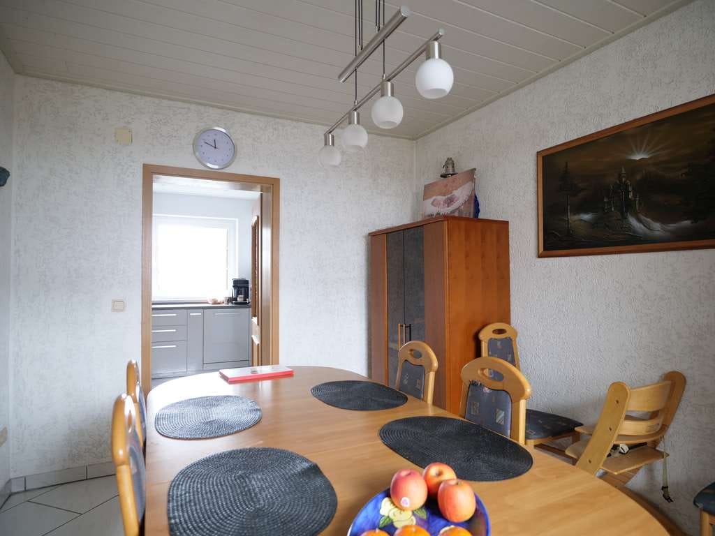 Immobilie in Hahnheim - Charmante DHH mit Garten, Doppelgarage und viel Platz für die ganze Familie! - Bild 4
