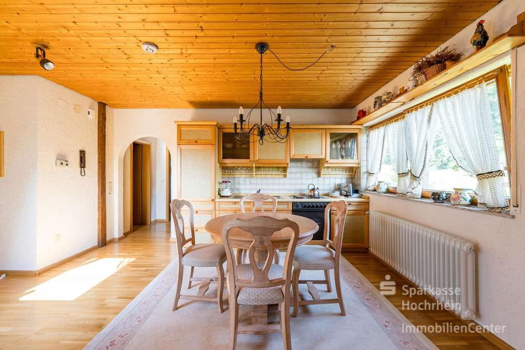 Immobilie in Herrischried - Lichtdurchflutete DG-Wohnung mit traumhafter Dachterrasse - u.a. perfekt als Ferienwohnung - Bild 1