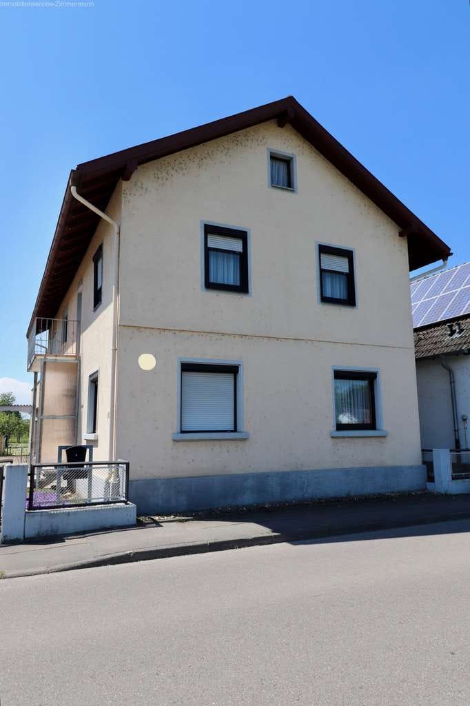 Immobilie in Rheinau - Einfamilienhaus mit großem Grundstück zu verkaufen - Bild 0