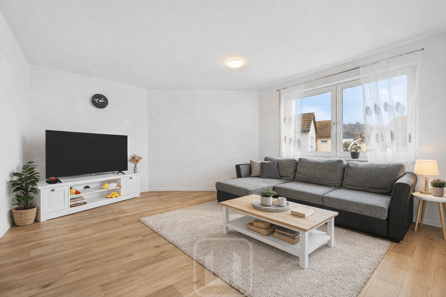 Immobilie in Nufringen - Gefragte Lage, starke Perspektive: 3-Zimmer-Wohnung (ca. 64 m²) | Balkon & Tiefgarage - Bild 0