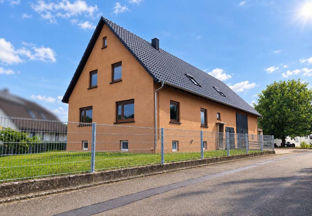Immobilie in Hessigheim - Seltene Gelegenheit – 146 m² Wohnfläche, 835 m² Grundstück, 165 m² Scheune & viel Ausbaupotenzial - Bild 0