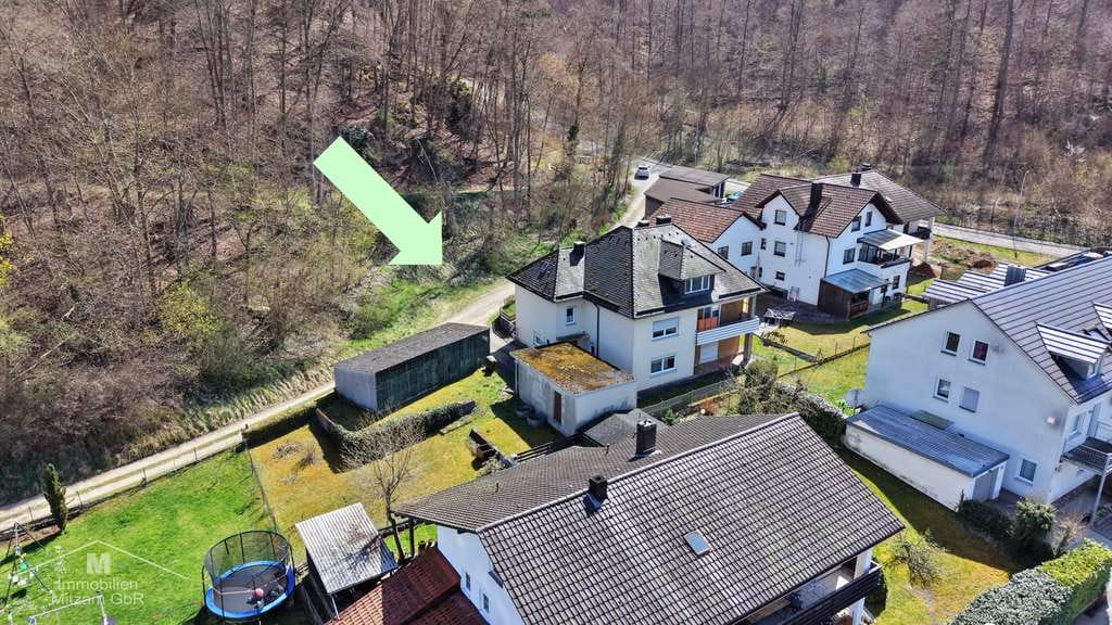 Immobilie in Kipfenberg - Einfamilienhaus mit Einliegerwhg. und Garage in sonniger u. ruhiger Waldrandlage von Kipfenberg - Bild 0