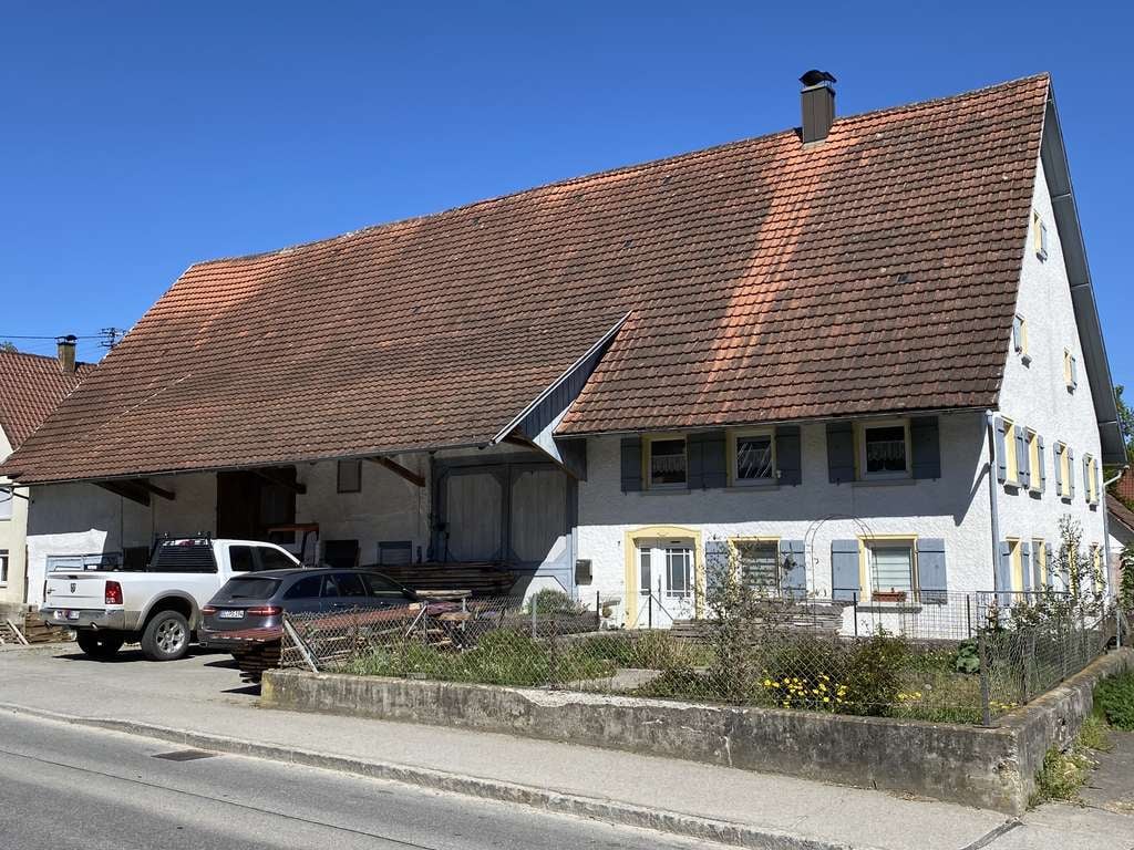 Immobilie in Ingoldingen - Ehemaliger Bauernhof – teilrenoviert mit viel Platz zum Leben und Entfalten - Bild 0