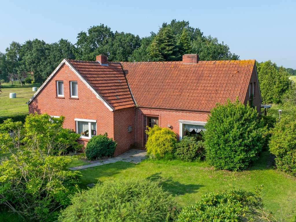 Immobilie in Moormerland - Landhaus mit Potenzial auf über 2,1 Hektar Grundstück inkl. Grünland *SB2604* - Bild 2