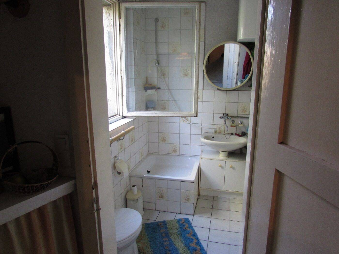 Immobilie in Schwarzheide - verschlafenes Handwerkerhaus in excl. Lage von Schwarzheide - Bild 3