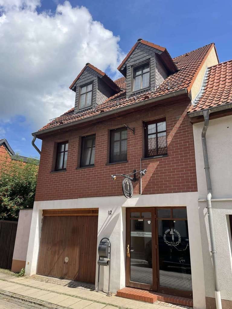 Immobilie in Haldensleben - Großzügiges Wohnhaus mit Garage und Garten im Zentrum von Haldensleben - Bild 3