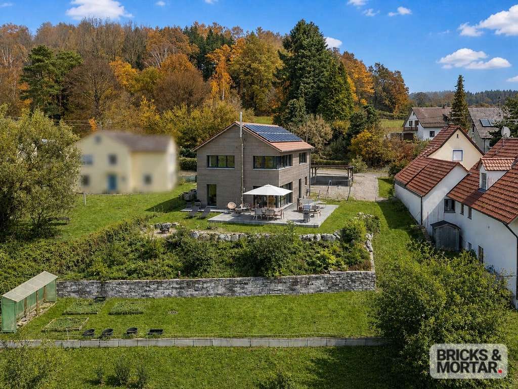 Immobilie in Zusmarshausen - Architekten-Holzhaus
Passivhaus A+, Tesla Powerwall
Energieautark mit Westblick ins Zusamtal - Bild 2
