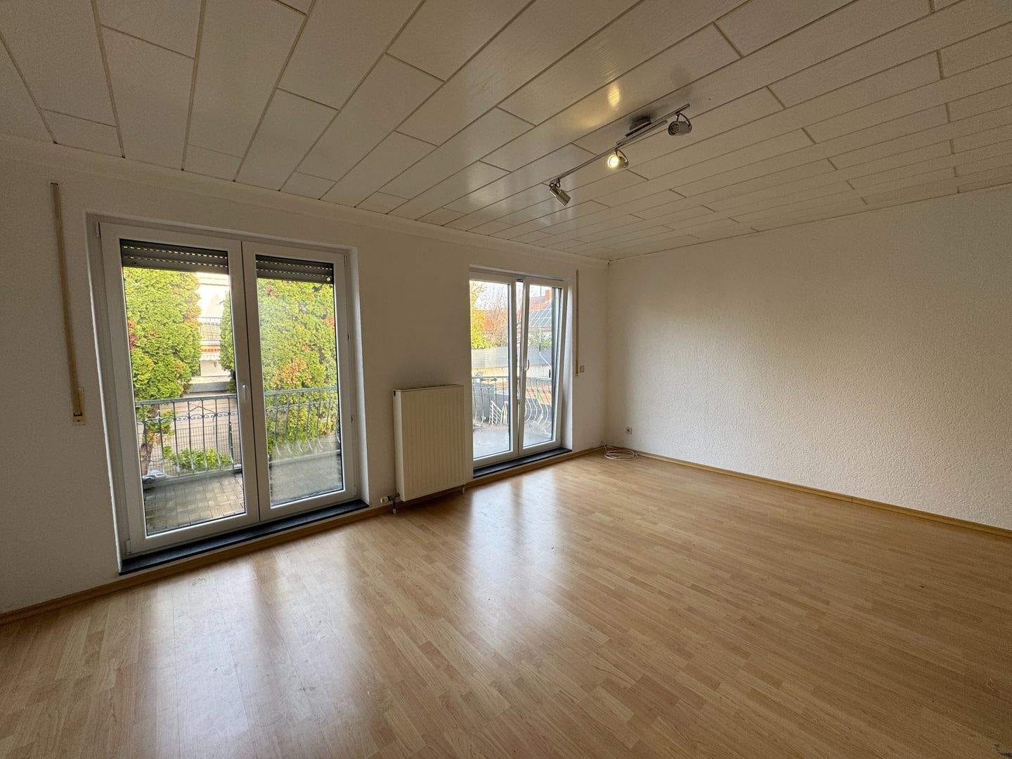Immobilie in Dexheim - Wohnen wie in einer Doppelhaushälfte mit Garten und Balkon - Bild 3