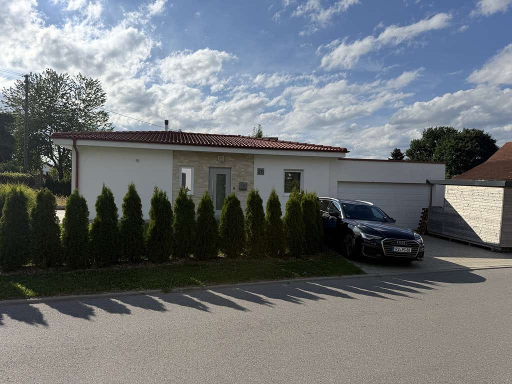 Immobilie in Ingoldingen - Neuwertiger Bungalow ideal für Singles, Paare oder Alleinerziehende - Bild 2