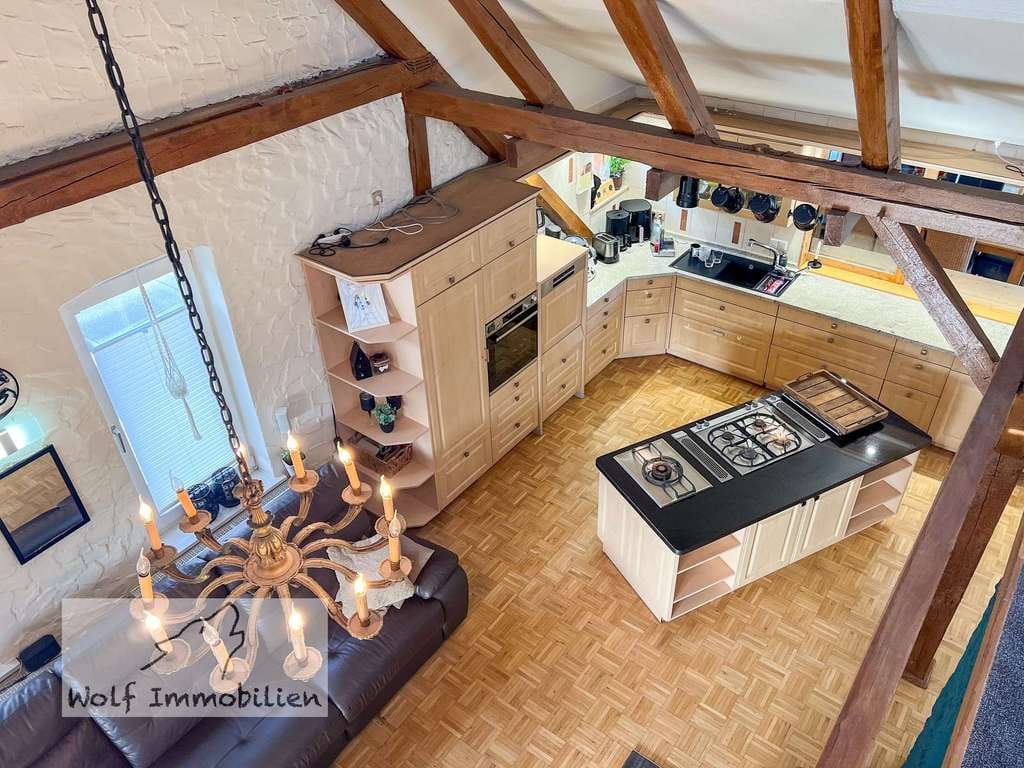 Immobilie in Schiffdorf - ZFH in ruhiger Dorfrandlage mit 1 ha Weide, Pferdestall, PV-Anlage, großer Dachterrasse und Garagen - Bild 3