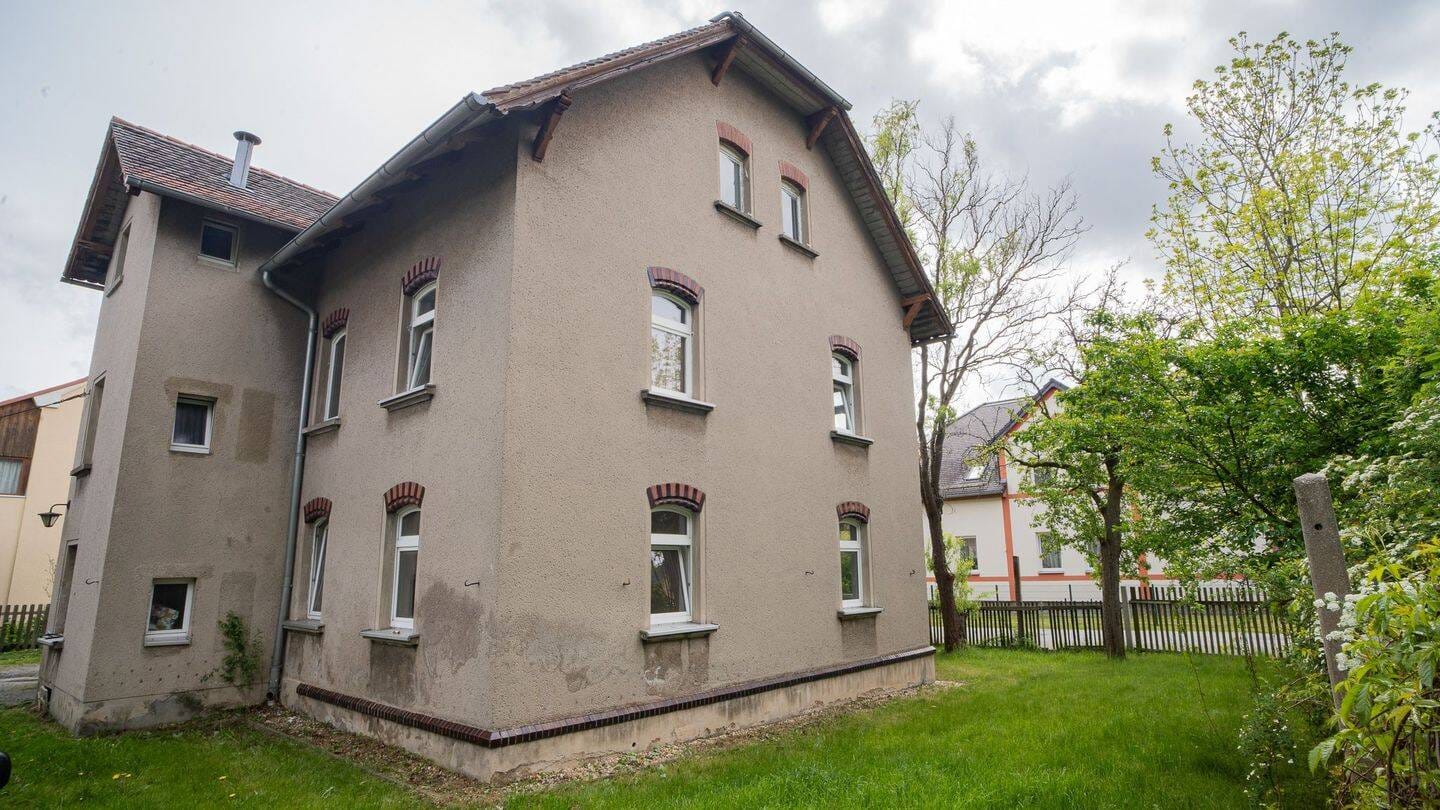 Immobilie in Großschweidnitz - Sanierungsbedürftiges Mehrfamilienhaus in Großschweidnitz - Bild 2