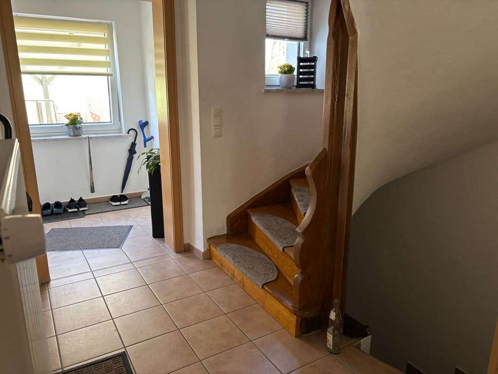 Immobilie in Münchberg - Ansprechende, modernisierte Doppelhaushälfte zur Eigennutzung mit gepflegten Garten in Münchberg - Bild 1