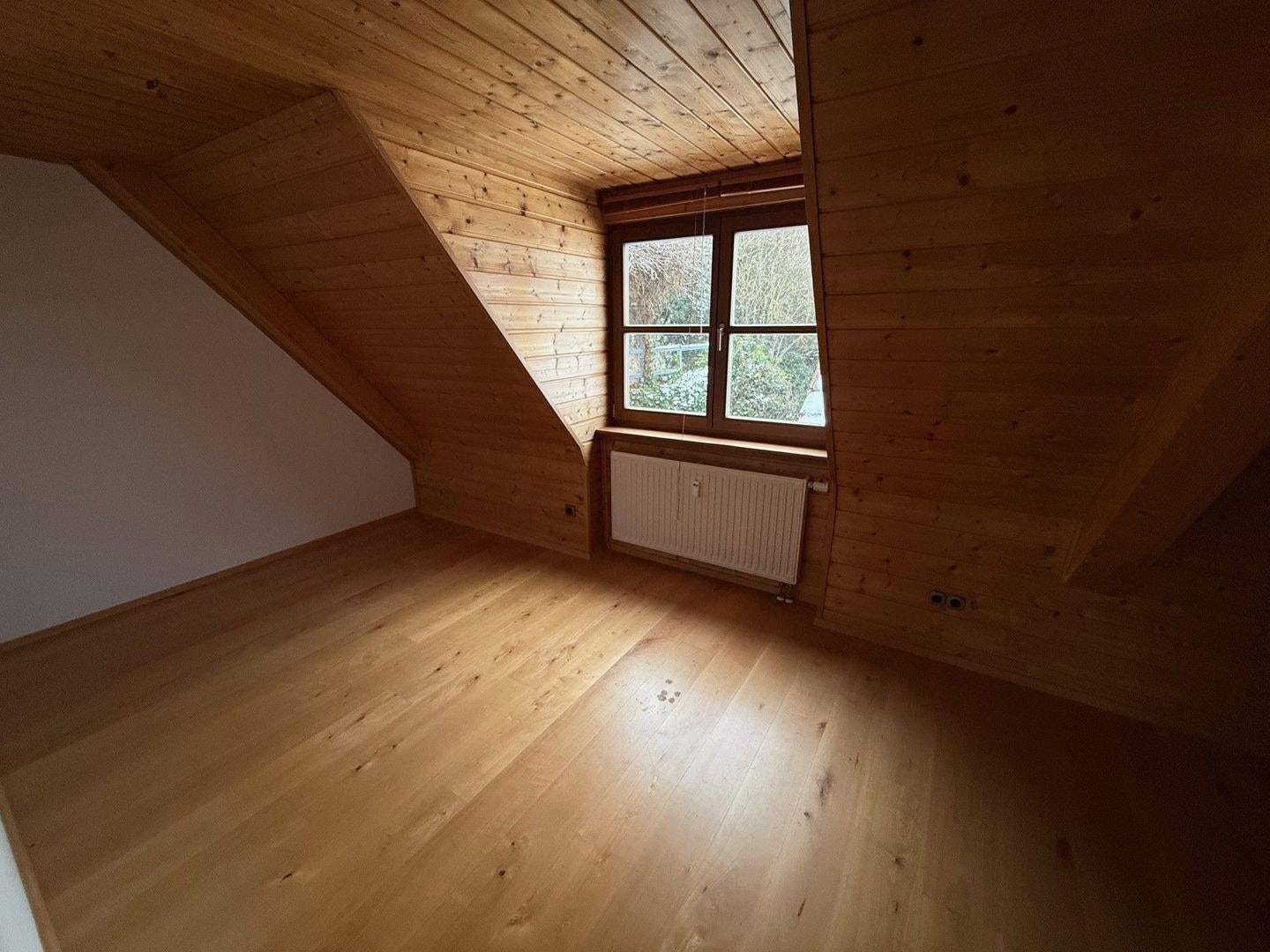 Immobilie in Volkach - schöne 4-Zi.-Wohnung im Herzen Escherndorfs - Bild 3