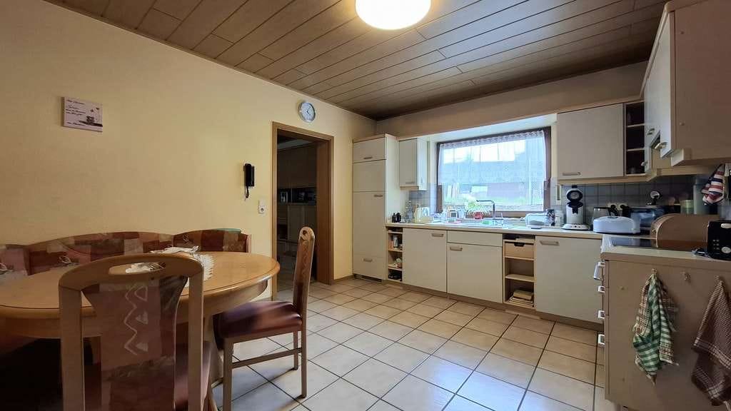 Immobilie in Willmenrod - Großzügiges Einfamilienhaus mit Einliegerwohnung + Garage - Bild 2