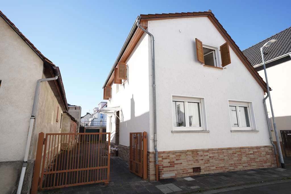 Immobilie in Mainhausen - Raum für Ihre Ideen: Haus mit Charakter und besonderer Raumaufteilung - Bild 1