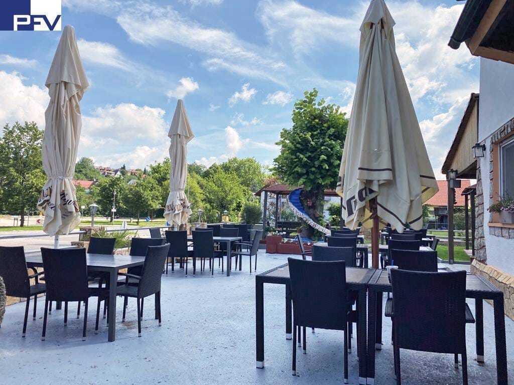 Immobilie in Burgthann - Fränkisches Haus mit 3 Wohnungen und Möglichkeit zum 6-Familien-Haus - Bild 2