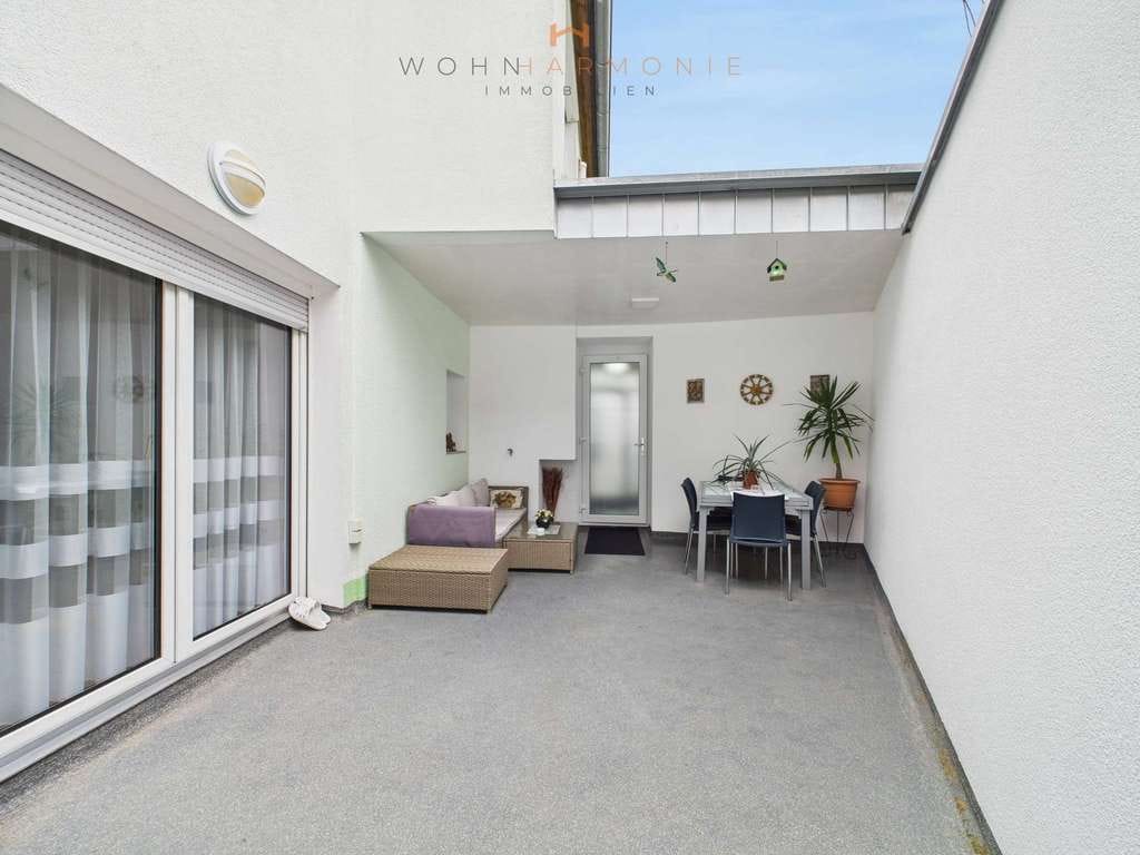 Immobilie in Benningen am Neckar - Vielseitiges 3-Familienhaus in Benningen a. N. - Bild 0