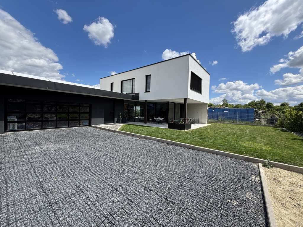 Immobilie in Obermeitingen - Villenanwesen mit Designerhalle - Bild 3