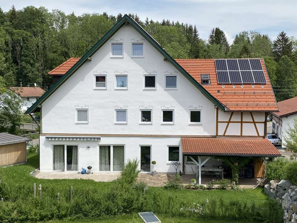 Immobilie in Buchenberg - Einladende 2-Zimmer-Wohnung in malerischer Lage unweit von Kempten! - Bild 1
