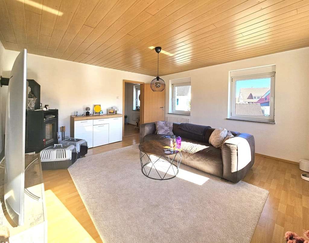 Immobilie in Bad Saulgau - Charmantes Zweifamilienhaus mit viel Platz und Potenzial – liebevoll saniertes ehemaliges Bauernhaus - Bild 4