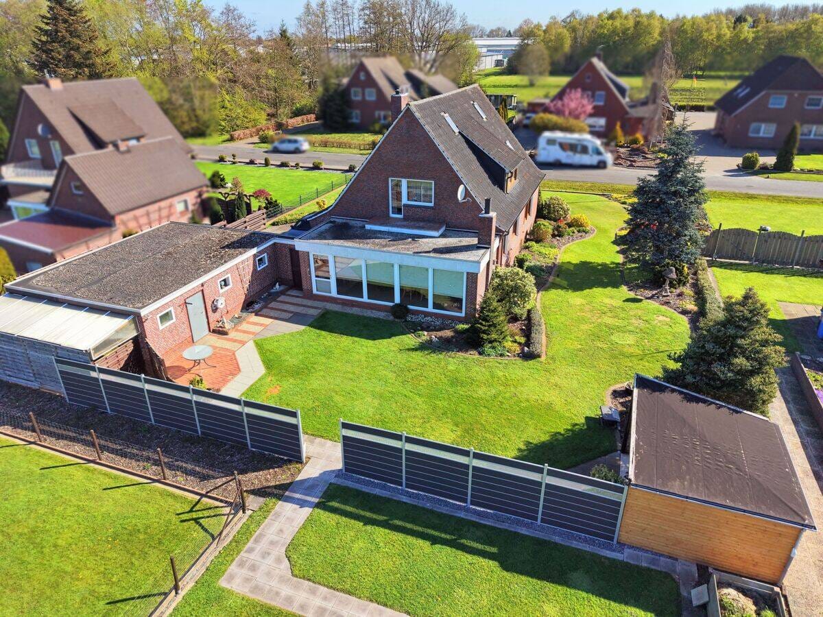 Immobilie in Großefehn - Gepflegtes Einfamilienhaus mit Doppelgarage und Wintergarten in Sackgassenlage von Spetzerfehn - Bild 2