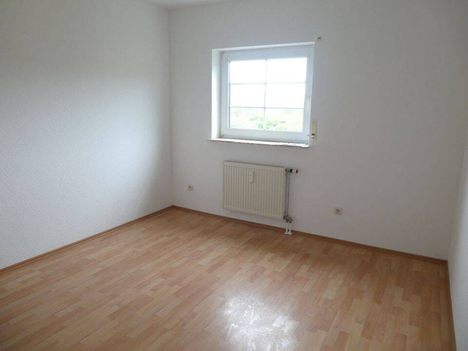 Immobilie in Grävenwiesbach - Naturblick inklusive - großzügige Wohnung in Grävenwiesbach! - Bild 2