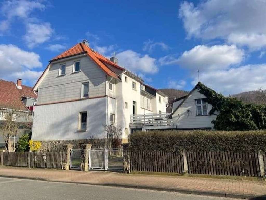Immobilie in Bad Harzburg - Doppelhaushälfte mit zwei Wohnungen -Bad Harzburg- - Bild 2