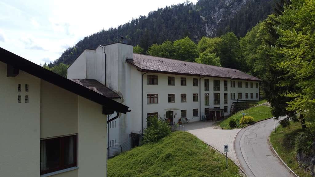 Immobilie in Bischofswiesen - Bischofswiesen - Berchtesgadener Land | Pflege Liegenschaft als Investment mit 5% Rendite - Bild 2