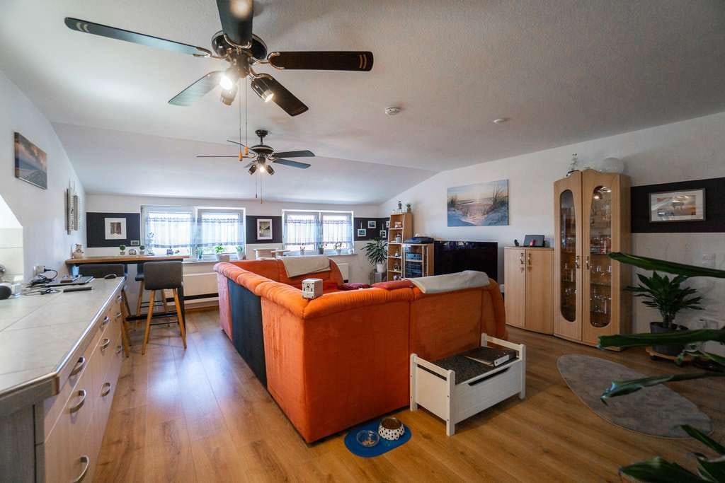 Immobilie in Krauchenwies - Über den Dächern von Ablach – großzügige 4-Zimmer-Wohnung mit Dachterrasse - Bild 1