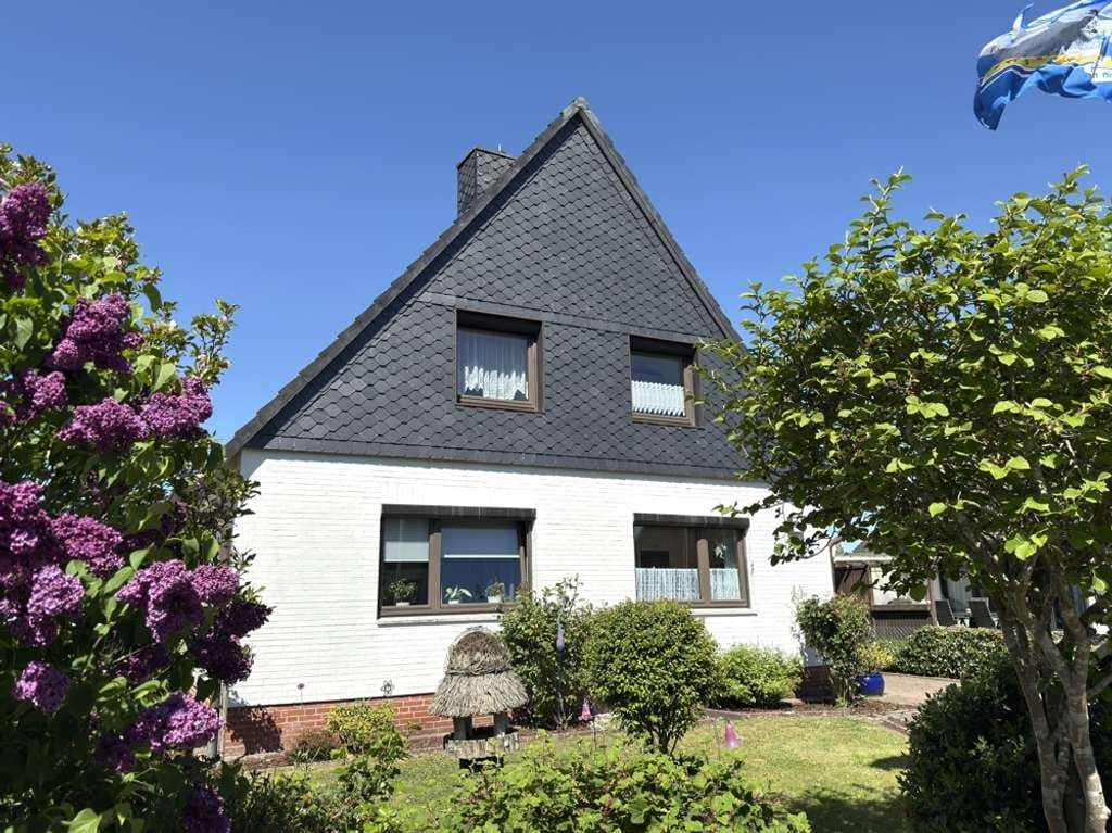Immobilie in Heist - Ein Stück Landglück- Einfamilienhaus mit großem Grundstück, Dachterrasse & Garage - Bild 0