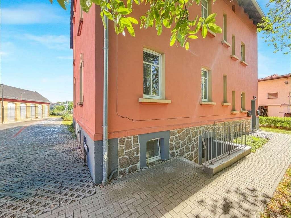 Immobilie in Brandis - Gepflegtes Ein- bis Mehrgenerationenhaus mit zusätzlichem Vermietungspotenzial - Bild 1