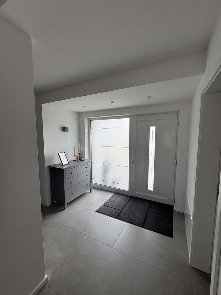 Immobilie in Mellenthin - Modernes Einfamilienhaus (ca. 178 m²) auf großem Grundstück - energieeffizient & familienfreundlich - Bild 1