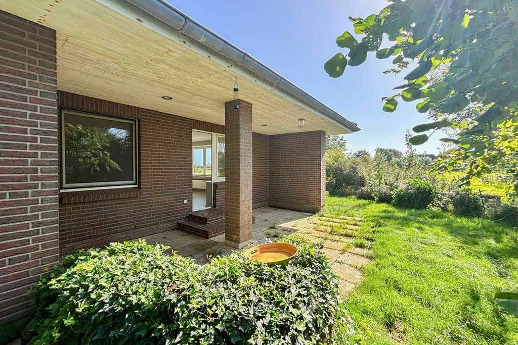 Immobilie in Emmelsbüll-Horsbüll - Einfamilienhaus mit Vollkeller in Feldrandlage mit Weitblick - Bild 1